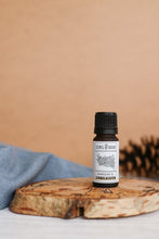 Lade das Bild in den Galerie-Viewer, Ätherisches Zirbelkiefern-Öl 10ml